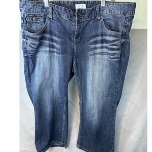 Maurices Dark Wash Studded Embellished Capri Denim Jeans Cropped Distressed S 18